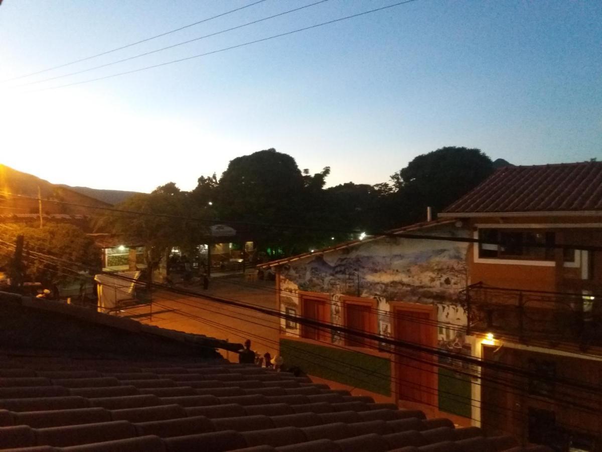 Pousada Pico Da Vila Vale do Capao Luaran gambar